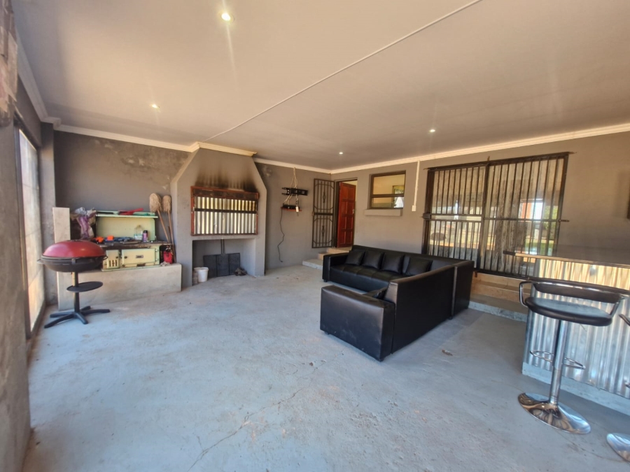 To Let 4 Bedroom Property for Rent in Kathu Northern Cape